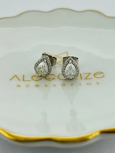 Brinco Gota em Moissanite 5 MM Cravejada em Volta