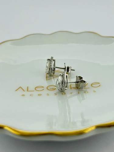 Brinco Gota em Moissanite 5 MM Cravejada em Volta