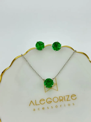 Conjunto Ponto de Luz Esmeralda Lab Grown  8MM