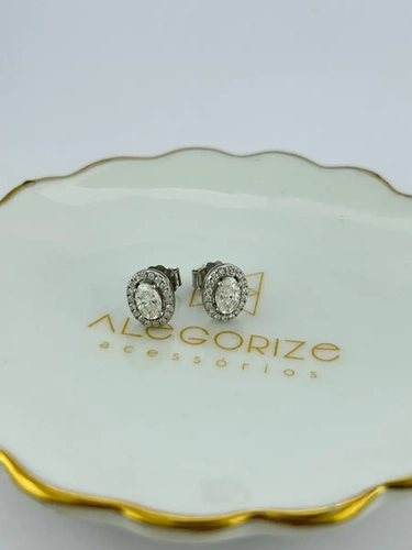 Binco Moissanite Oval  Cravejado em Volta