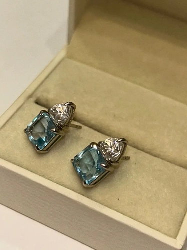 Binco Pedra Natural Topázio  Sky Com Moissanite