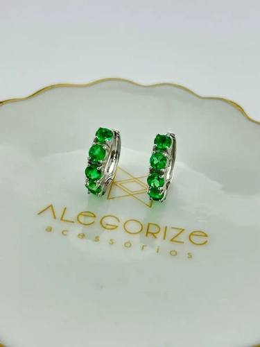 Argola 5 Pontos de Luz Esmeralda em Lab Grown 4 MM