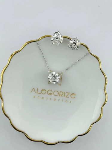 Colar Ponto de Luz em Moissanite