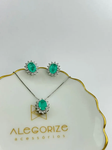 Conjunto Pedra Oval 8MM Cravejada