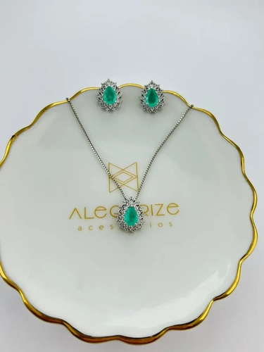 Conjunto Gota 5 MM Cravação Princesa Dupla