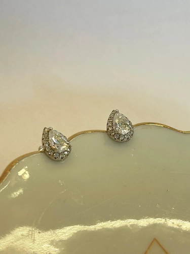 Conjunto Gota em Moissanite Cravejado