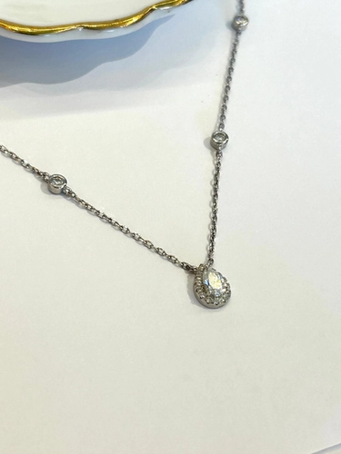 Conjunto Gota em Moissanite Cravejado