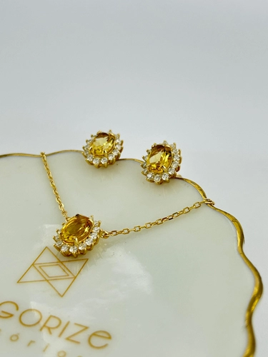 Conjunto Pedra Natural Oval Cravejado em Volta