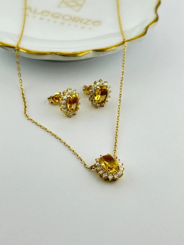 Conjunto Pedra Natural Oval Cravejado em Volta