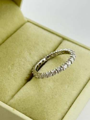 Aliança Inteira Cravejada em Moissanite 2 MM