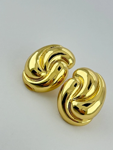 Brinco Oval 3 Gotas