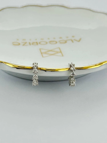 Mini Argola de Moissanites
