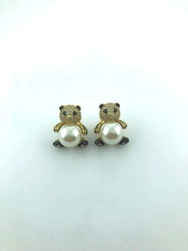 Brinco Panda Cravejado