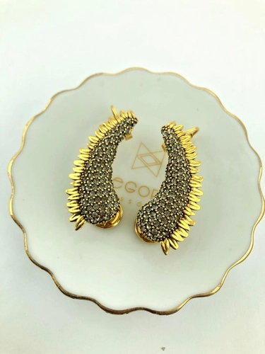 Earcuff Girassol Pétalas Cravejadas